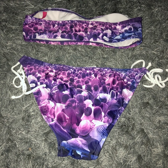 Bikini Lab two piece. - Picture 4 of 6